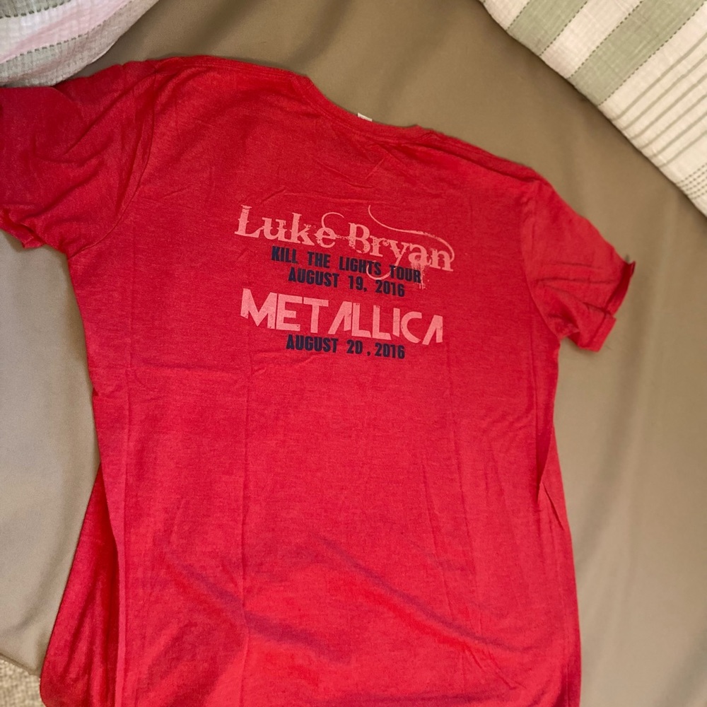 Luke Bryan and Metallica Men’s concert tee size XL